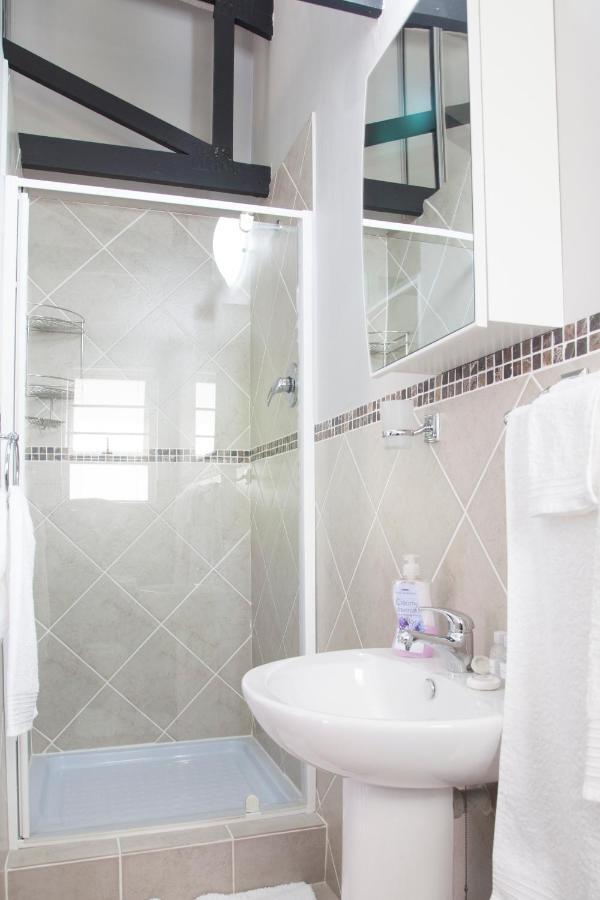D'Urbanmist Self-Catering Guest House Дурбанвілл Екстер'єр фото